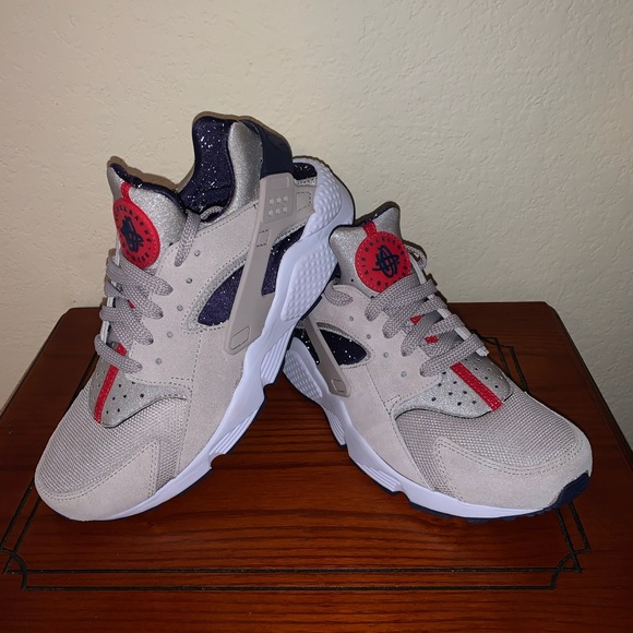 nike air huarache moon landing